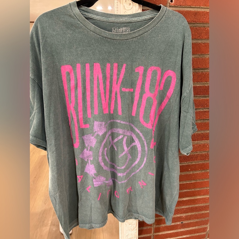 Blink 182 shirt
